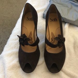 Wore these once for a wedding.